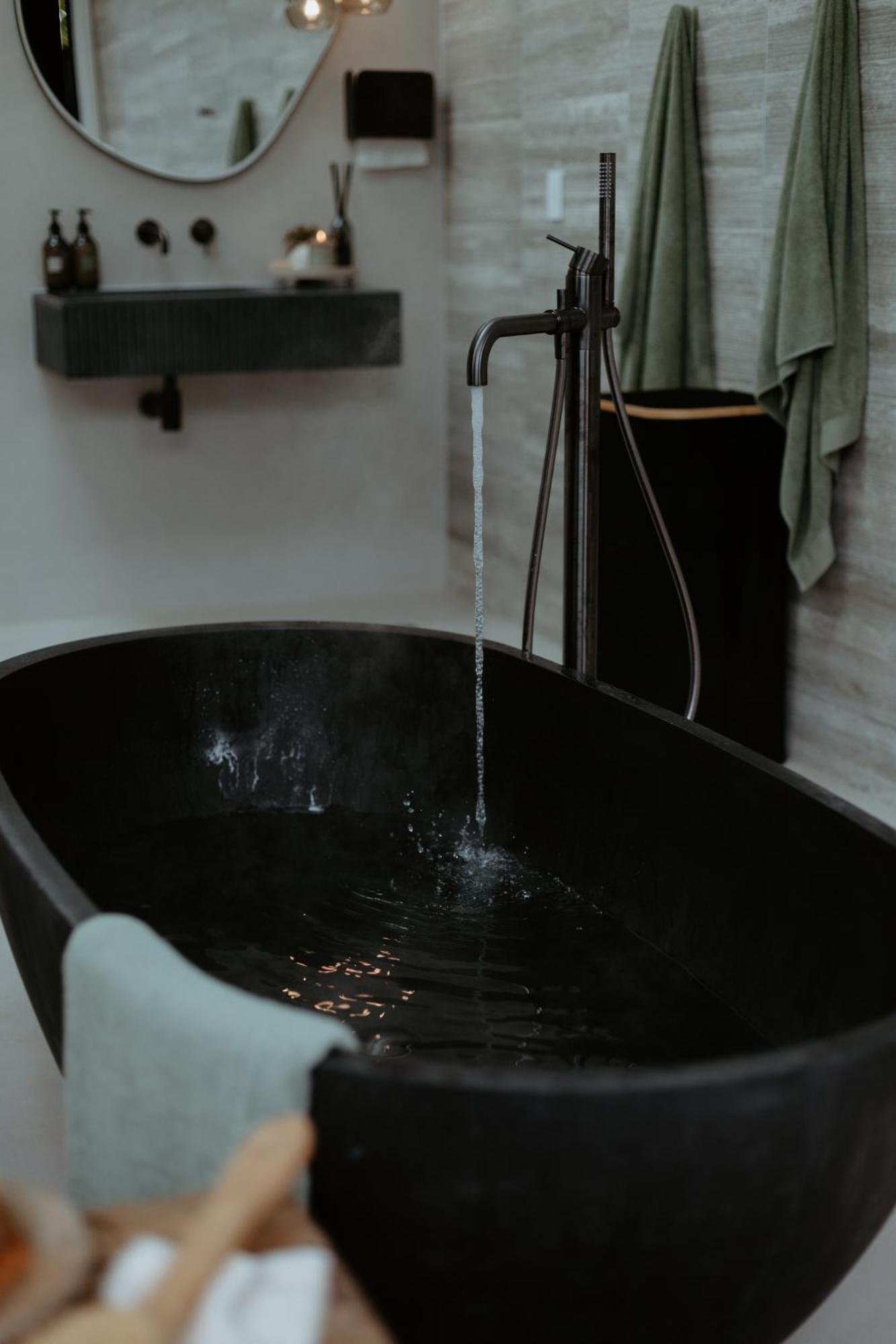 Te Whaanga Retreat & Spa Raglan Kültér fotó